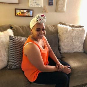 Meet your Posher, Damaris